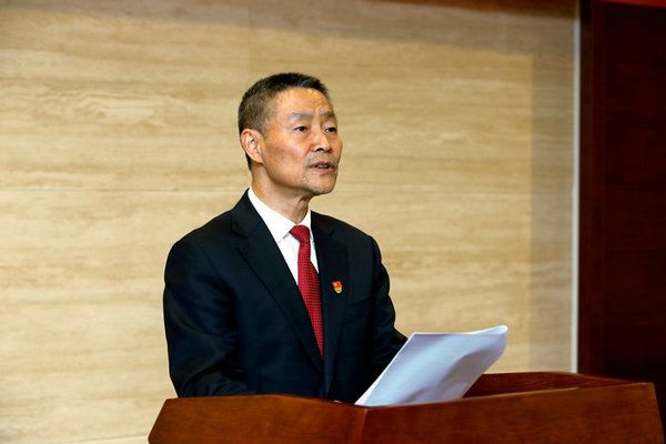 威尼斯886699集团一届一次全委会选举出新一届向导整体 斯泽夫中选威尼斯886699党委书记